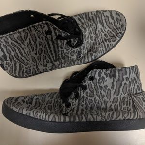 TOMS women's shoes Sz.7.5